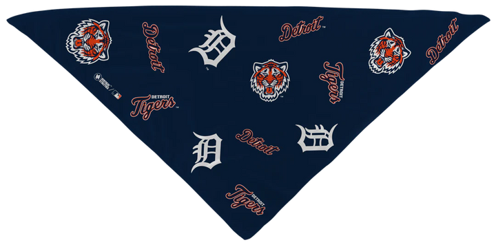 
MLB licensed Detroit Tigers Triple Play Cooling Bundle: Cooling Triangle Bandana with All Over logo. Made in USA. Vertical Athletics Brand. 